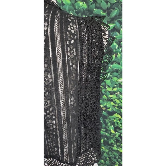NWT ChicWish Crochet Lacey Sleeveless Croptop - Black M - Picture 6 of 10